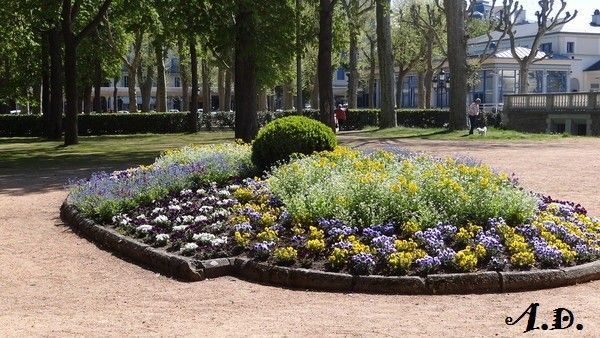 VICHY : SES PARCS 3 